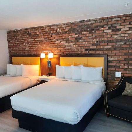 Penn Lodge Hotel & Suites Philadelphia - Bensalem Zewnętrze zdjęcie