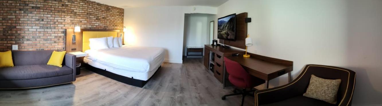 Penn Lodge Hotel & Suites Philadelphia - Bensalem Zewnętrze zdjęcie